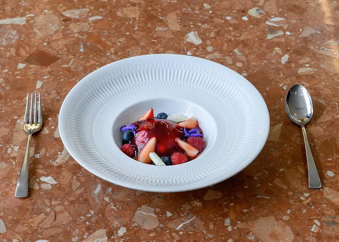 Aeminium Affiliated By Melia